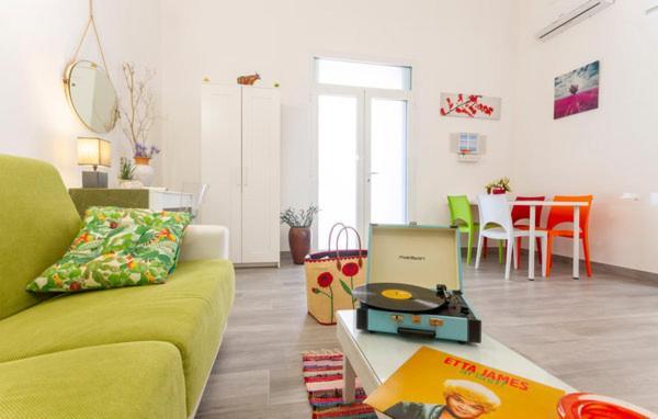 ביצ'לייה Iris Apartment מראה חיצוני תמונה